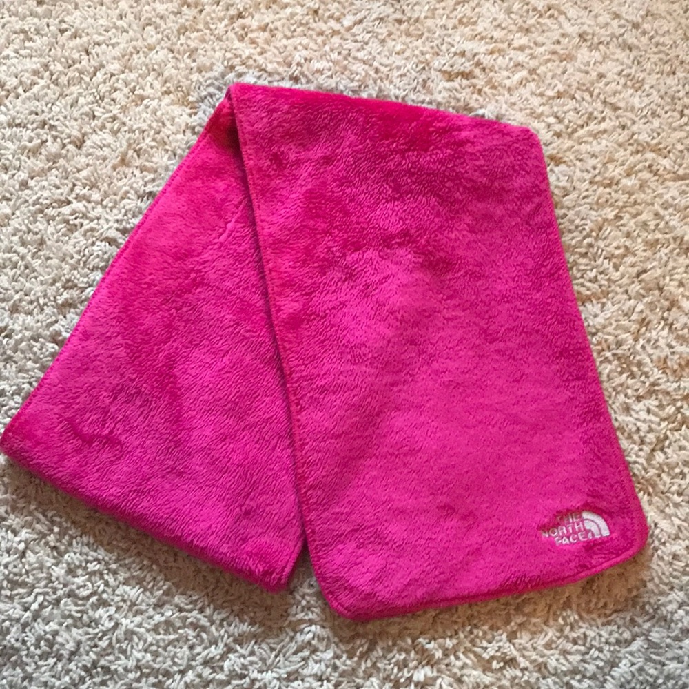 The North Face Denali scarf